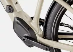 Cycli Specialized Turbo Vado 5.0 Sähköpyörä 2022 13 Cycli Specialized Turbo Vado 5.0 Sähköpyörä 2022 -pyöräkauppa 95022 38 VADO 50 WHTMTN BLKREFL D5 MOTOR