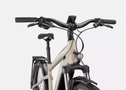 Cycli Specialized Turbo Vado 4.0 2022 Sähköpyörä 18 Cycli Specialized Turbo Vado 4.0 2022 Sähköpyörä -pyöräkauppa 95022 53 VADO 40 WHTMTN BLKREFL D3 HT