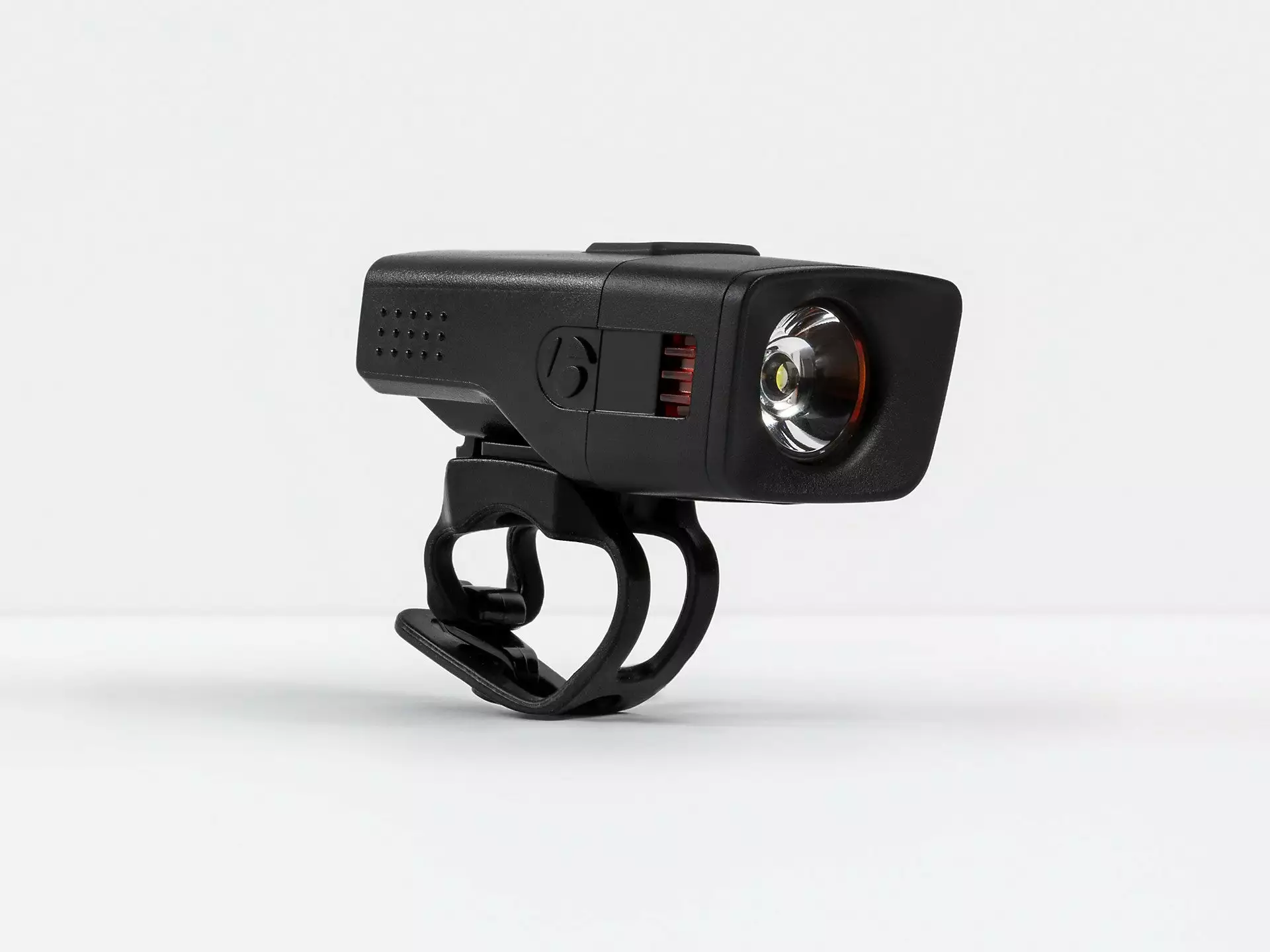 Cycli.fi Bontrager Ion 450 R Ajovalo 1 Cycli.fi Bontrager Ion 450 R Ajovalo