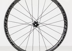 Cycli.fi Bontrager Aeolus Pro 3V TLR Disc Road Takakiekko