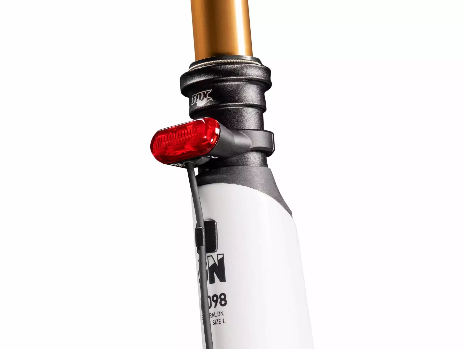 Cycli.fi Lupine C14 SP E-Bike Takavalo Satulatolppaan Jarruvalolla 1 Cycli.fi Lupine C14 SP E-Bike Takavalo Satulatolppaan Jarruvalolla