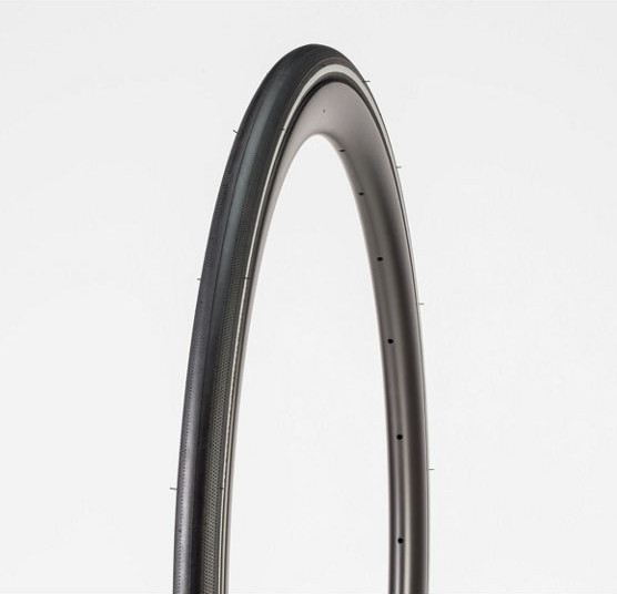 Cycli Ulkorengas Bontrager R3 Hard-Case Lite Reflective 700x28 1 Cycli Ulkorengas Bontrager R3 Hard-Case Lite Reflective 700x28